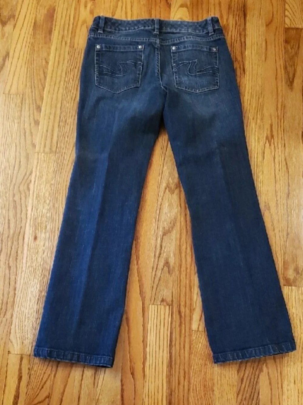 White House Black Market Dark Indigo Boot Leg Blanc Jeans Size: 6S